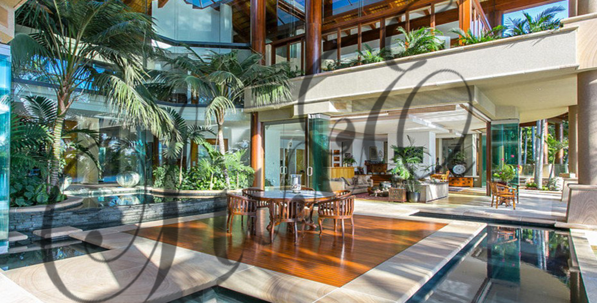 LUX ABOUT Luxury Entertainment LUX